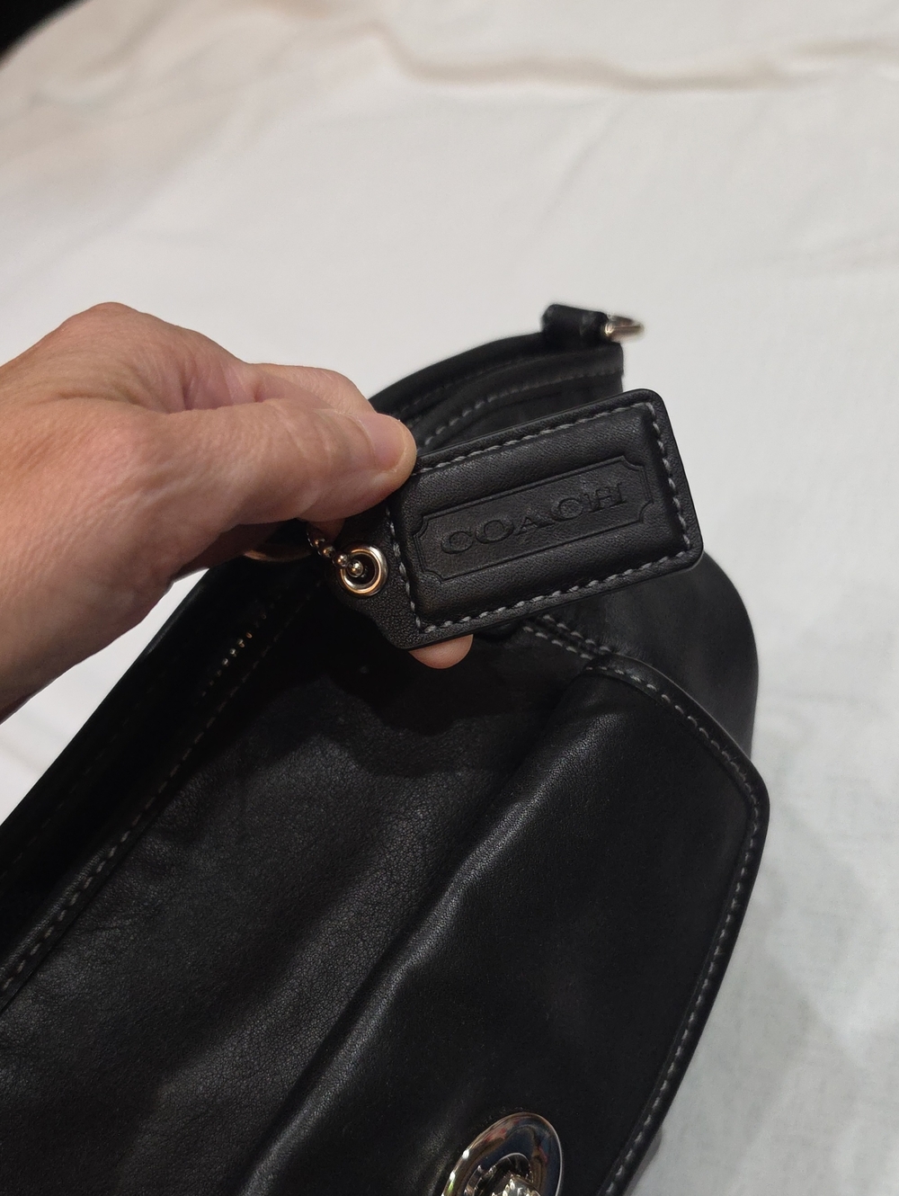 Authentic Coach Leah Tote Leather Bag - Picture 3 of 5